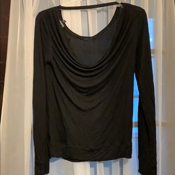 NWT Express Sexy top. scoop neck, open back - Picture 2 of 4